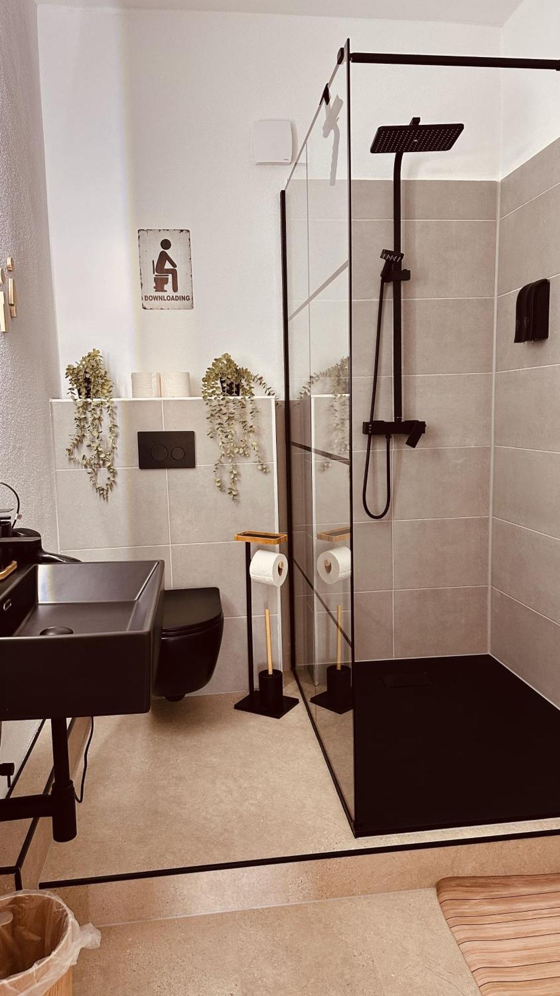 Apartment Mit Netflix - Parken - Kueche - Bad فايدن المظهر الخارجي الصورة