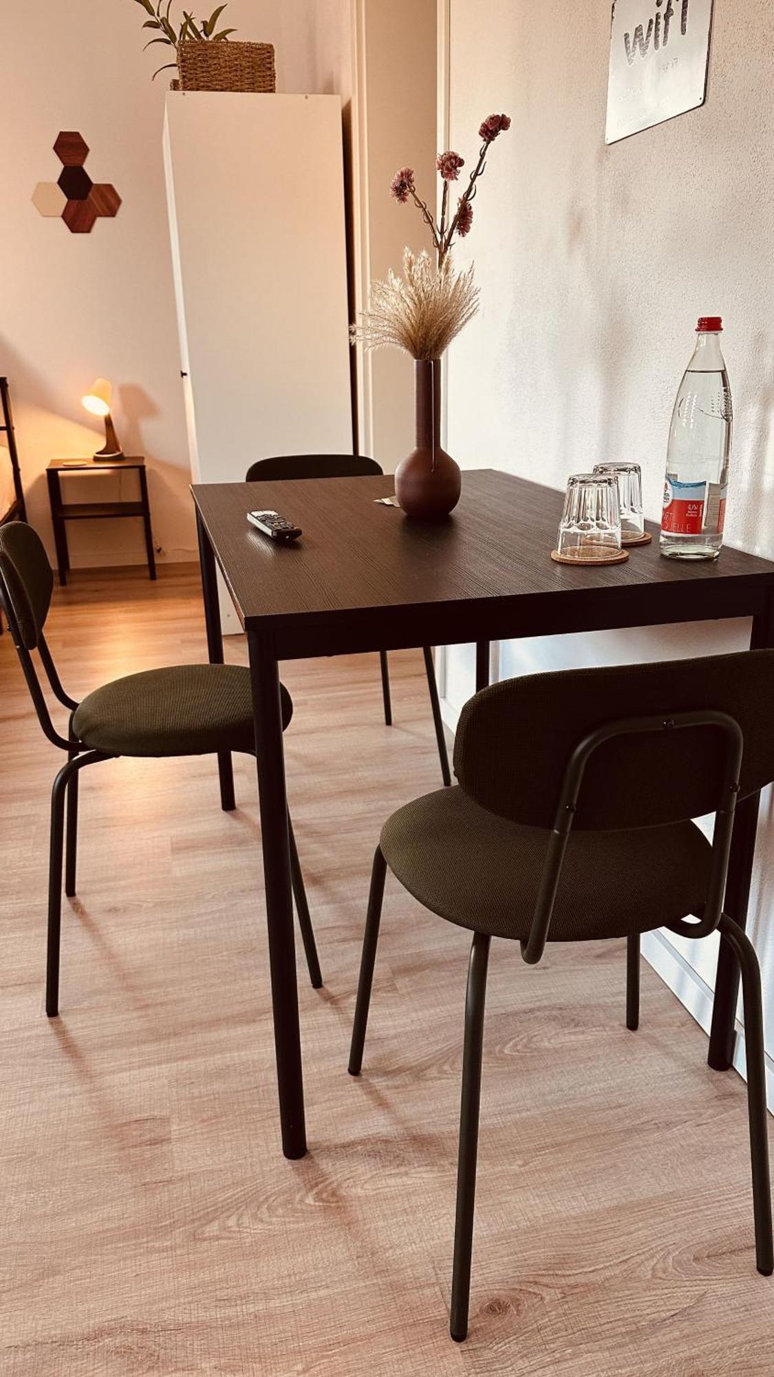 Apartment Mit Netflix - Parken - Kueche - Bad فايدن المظهر الخارجي الصورة